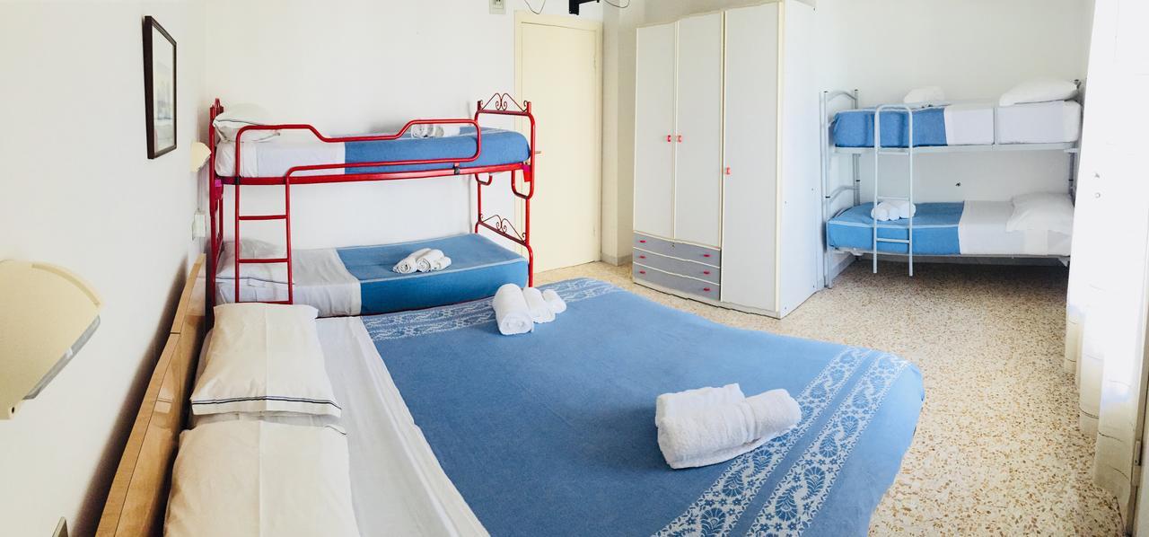Urania Otel Fogliano Marina Dış mekan fotoğraf